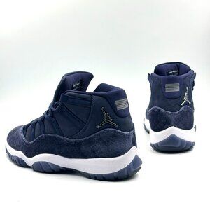 Wmns Air Jordan 11 Retro 'Midnight Navy Velvet'